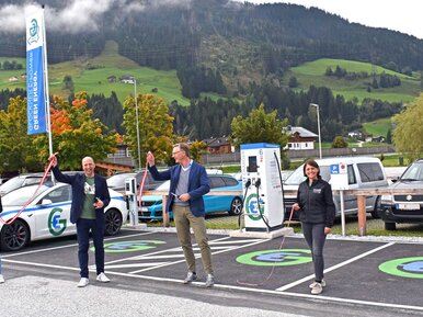 Eröffnung E-Tankstelle NPZ | © grossglockner.at